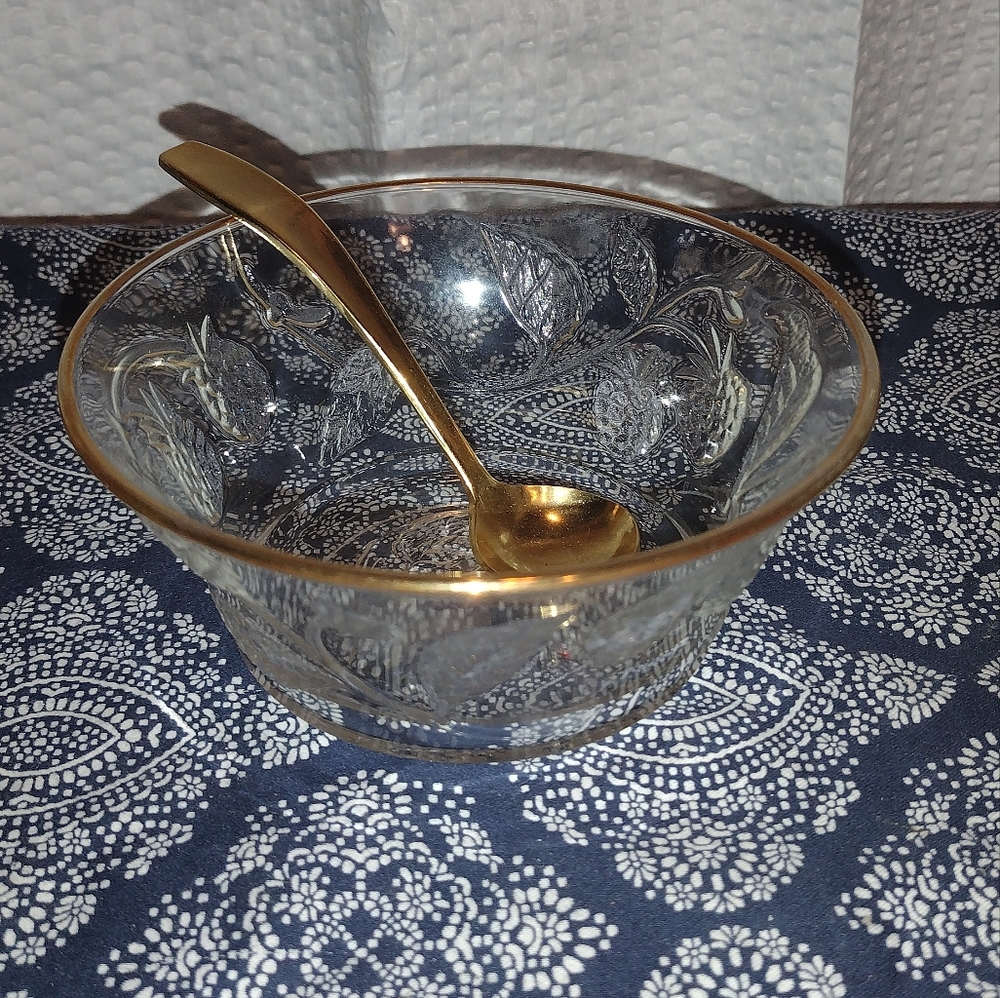 Glass Berry Fruit Bowl Gold Trim with Gold SS Serving Spoon